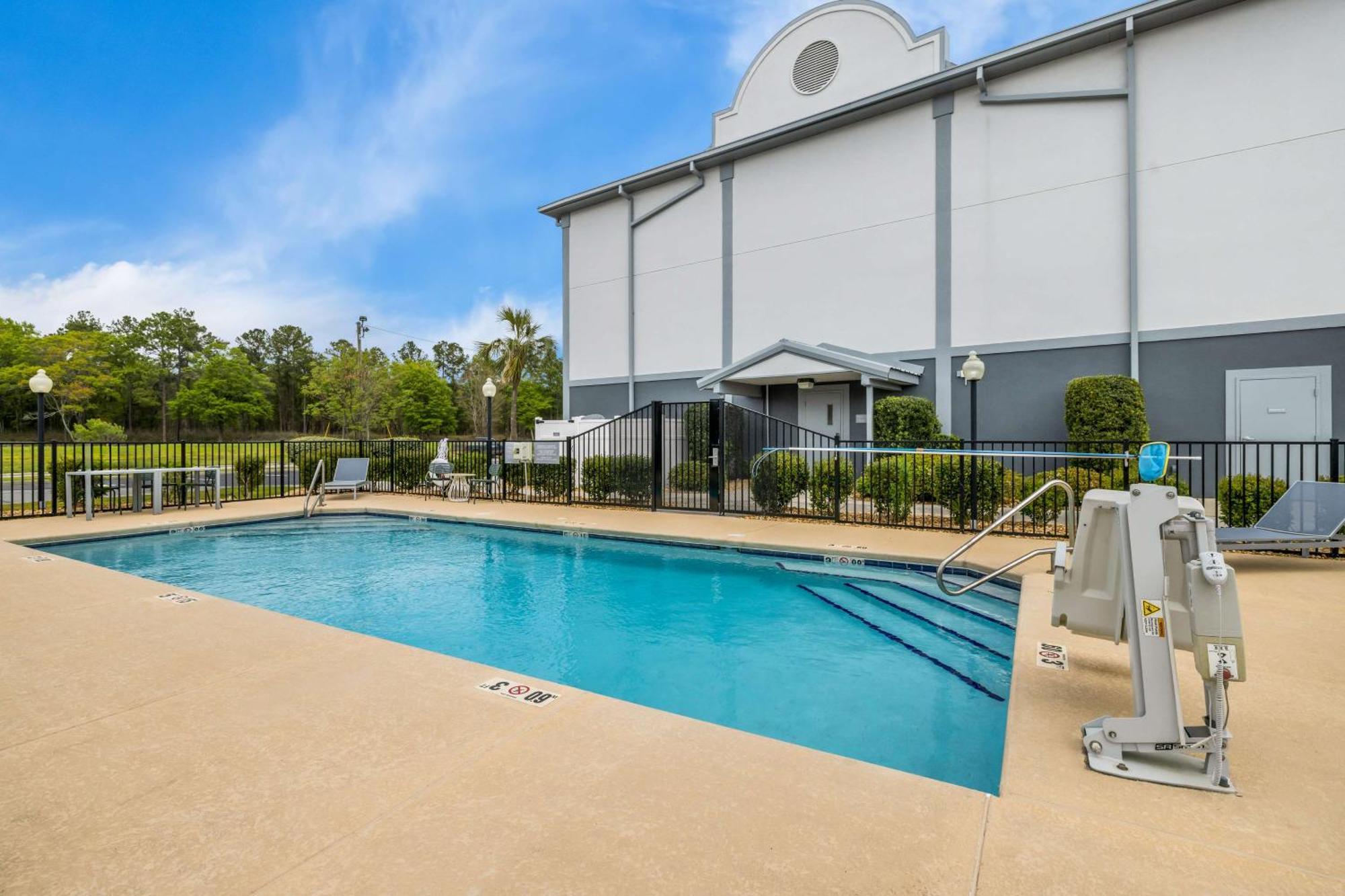 Spark By Hilton Tifton Exteriér fotografie